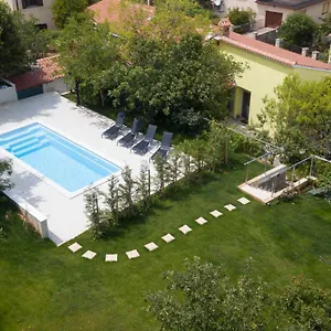 kua-ida.pula-hotels.org/