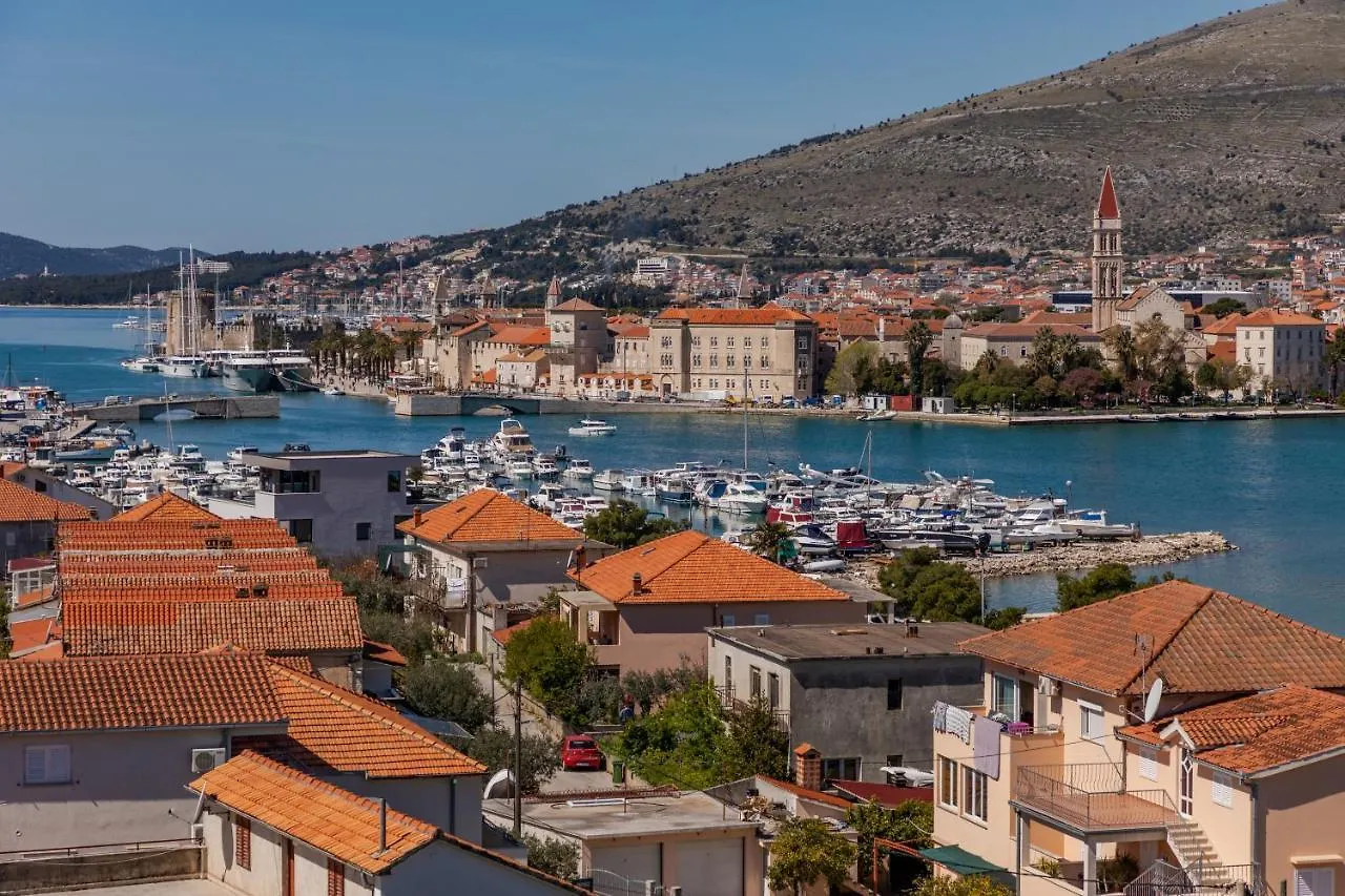 Hotel Brown Beach House & Spa Τρογκίρ