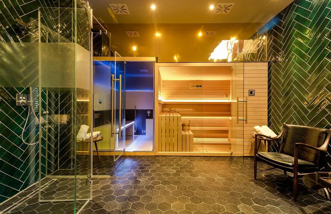 Hotel Brown Beach House & Spa Τρογκίρ